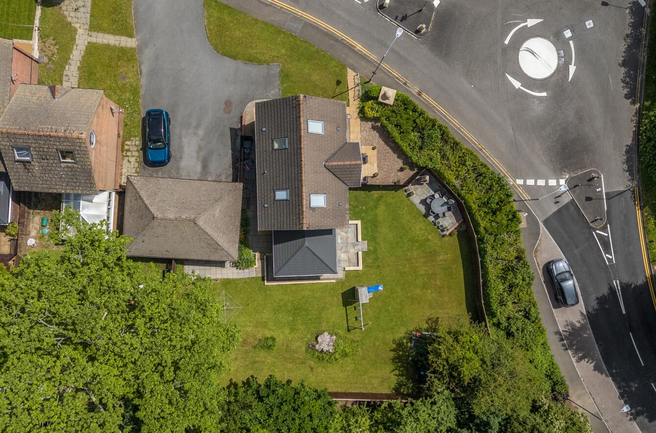 Ffordd Taliesin, Killay, Swansea, SA2 7DF